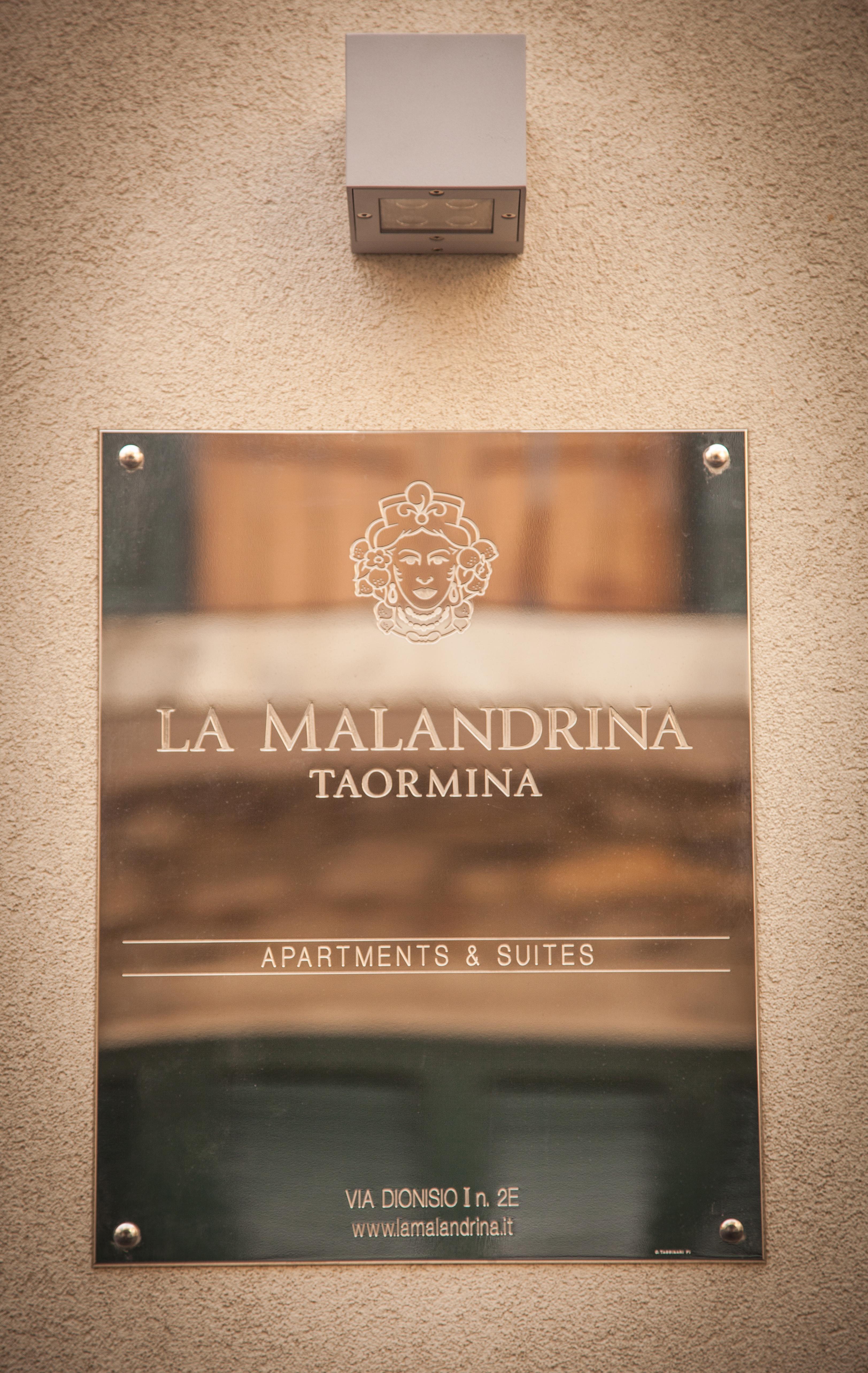 La Maladrina Apartments & Suites Taormina Exterior foto